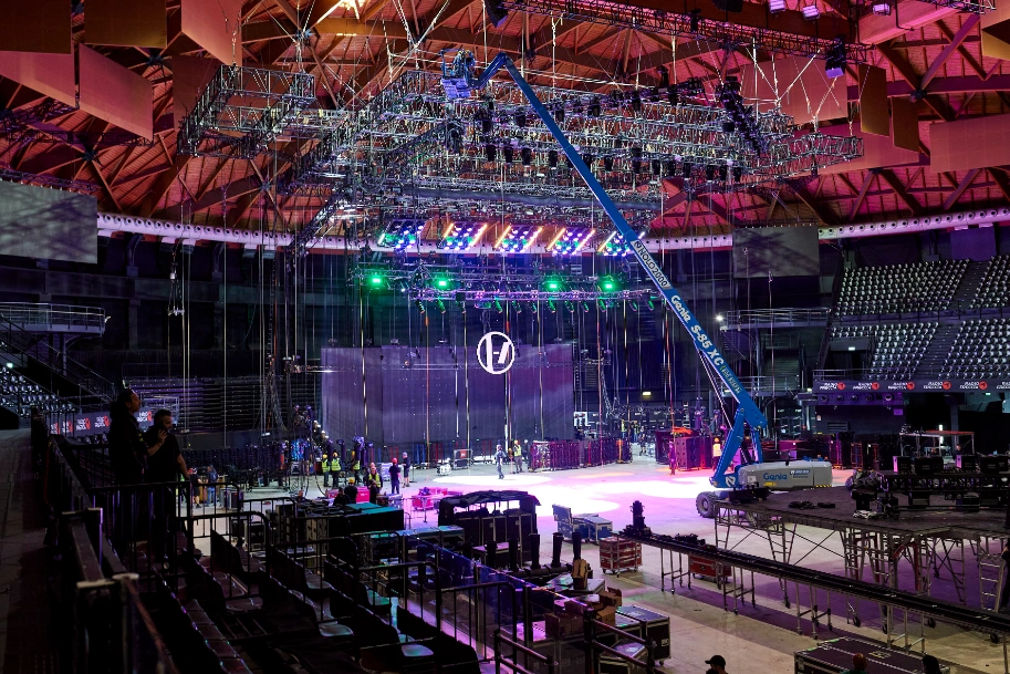 Allestimento Twenty One Pilots Unipol Arena